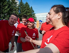 Кубок мэра и 18 литров молока получили участники «Городских гонок» в Благовещенске