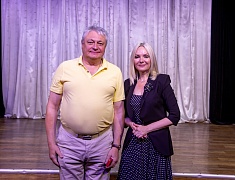 Знаки «50 лет Байкало-Амурской магистрали» вручили благовещенцам