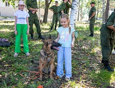 Более 4 с половиной тысяч благовещенцев отметили День государственного флага