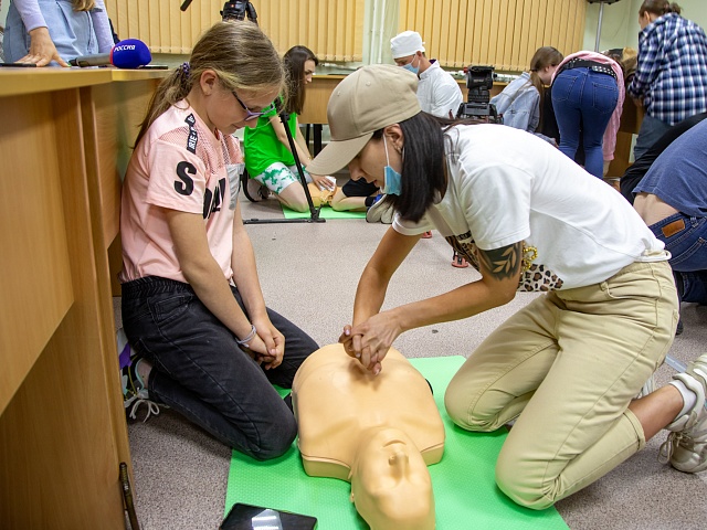 В Благовещенске молодых родителей научат оказывать первую помощь 