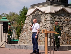 В день города прошли торжественные церемонии возложения цветов