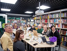 Открытки участника СВО презентовали в Благовещенске