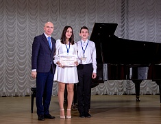 В Центральной детской школе искусств подвели итоги l Дальневосточного музыкального конкурса им. Марии Кнауф-Каминской в номинации «Фортепиано»