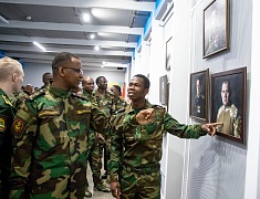 Открытие персональной выставки Олега Семенца «Горячий ветер»