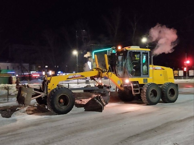 Вывоз снега, очистка тротуаров и дорог: где трудились сотрудники ГСТК ночью?