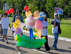 Парад семей прошел на набережной Благовещенска