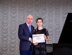 В Центральной детской школе искусств подвели итоги l Дальневосточного музыкального конкурса им. Марии Кнауф-Каминской в номинации «Фортепиано»