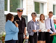 Мэр Города Олег Имамеев поздравил благовещенцев с днём знаний