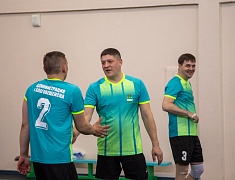 Сотрудники администрации Благовещенска, городской прокуратуры и депутаты сыграли в волейбол