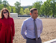 Рабочее совещание мэра Благовещенска Олега Имамеева по строительству умной спортивной площадки в Моховой пади