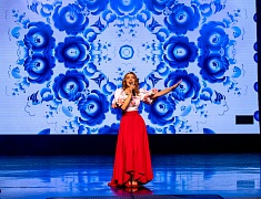 Елизавета Долженкова представила программу «Я люблю тебя, Россия»