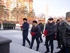 В Благовещенске почтили память защитников Отечества