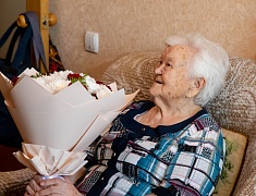 Благовещенка Елена Эпова отметила 95-летие