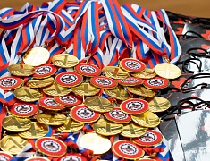 В Благовещенске прошёл открытый кубок города по спортивной борьбе на призы спортивно-патриотического клуба «Машина»