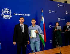 Благовещенск чествует работников торговли