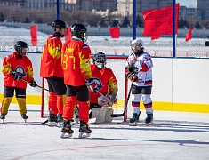 Соревнования по хоккею в рамках Международного российско-китайского фестиваля зимних видов спорта