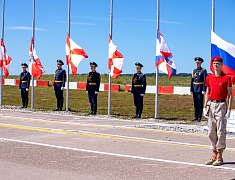 Более 4 с половиной тысяч благовещенцев отметили День государственного флага