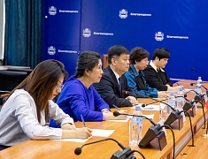 Делегация отдела агитации и пропаганды горкома и управления культуры Хэйхэ посетила Благовещенск в рамках культурного обмена между странами-соседями