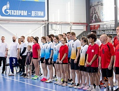 В Благовещенске впервые прошел турнир по волейболу сидя