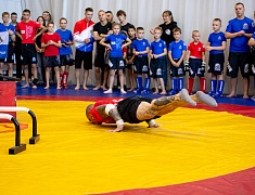 В Благовещенске прошёл открытый кубок города по спортивной борьбе