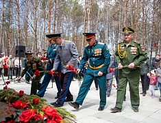 В Благовещенске почтили память погибших в Великой Отечественной войне