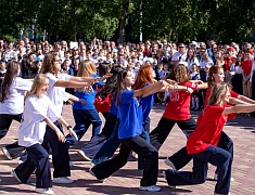 В школах Благовещенска прошли торжественные линейки