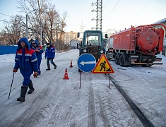 Рабочий выезд мэра по нарушению работы коллектора по Пушкина, 110