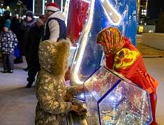 «Валенки-шоу» развернулось на главной площади Благовещенска 31 декабря