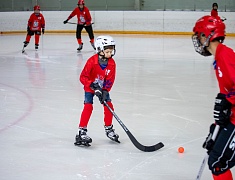 В Благовещенске провели турнир по хоккею с мячом в память об участнике спецоперации