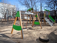 В Благовещенске межведомственная комиссия проверяет «самочувствие» детских площадок