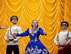 В Благовещенске в честь 84 дня рождения ДВОКУ личному составу вручили награды