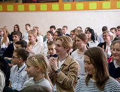 Трёхкратная Олимпийская чемпионка Юлия Чепалова поделилась историей побед и мотивацией с благовещенскими школьниками и спортсменами