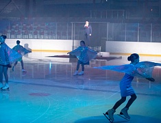 Юные благовещенские фигуристы представили программу «Помним сердцем», посвященную Дню Победы