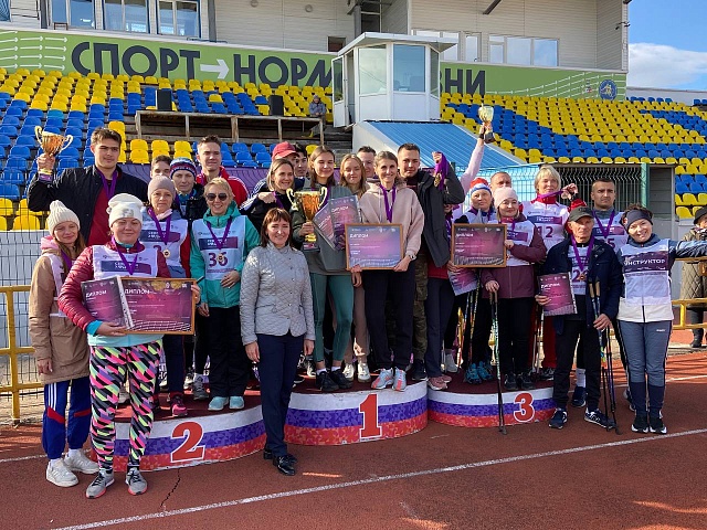 В Благовещенске прошли соревнования по северной ходьбе