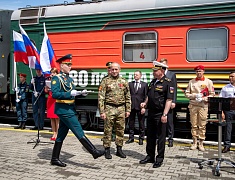 Благовещенск встретил уникальный агитпоезд Минобороны
