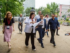 Олег Имамеев проверил, как идет обновление сквера Приемыхова