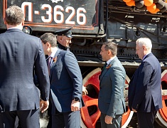 На железнодорожный вокзал амурской столицы прибыл ретропоезд "Победа"