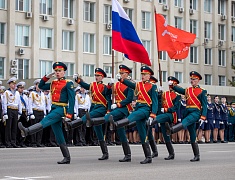 Торжественное прохождение войск в честь Дня Победы
