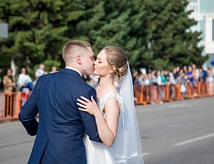 Парад семей и трудовых династий в честь празднования дня рождения Благовещенска