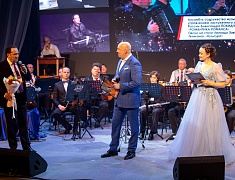 В Благовещенске вручили премию имени Леонида Завальнюка