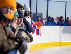 Соревнования по хоккею в рамках Международного российско-китайского фестиваля зимних видов спорта