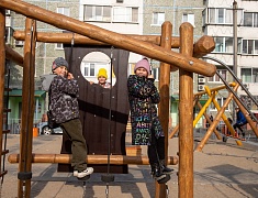 В центре Благовещенска преобразили ещё одну территорию, благоустроенную по программе «1000 дворов» 